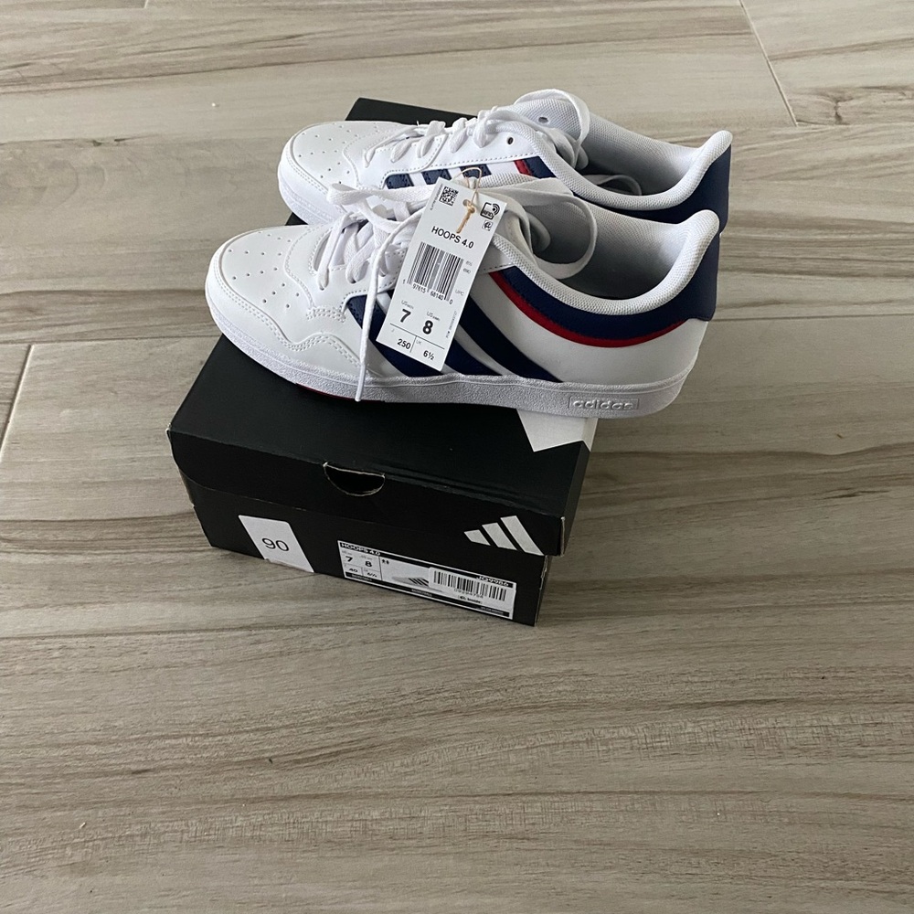 NWT Adidas Hooped 4.0 Men's White Sneakers/Navy Stripes; Size 7 Men’s and 8 Wo - Picture 6 of 6